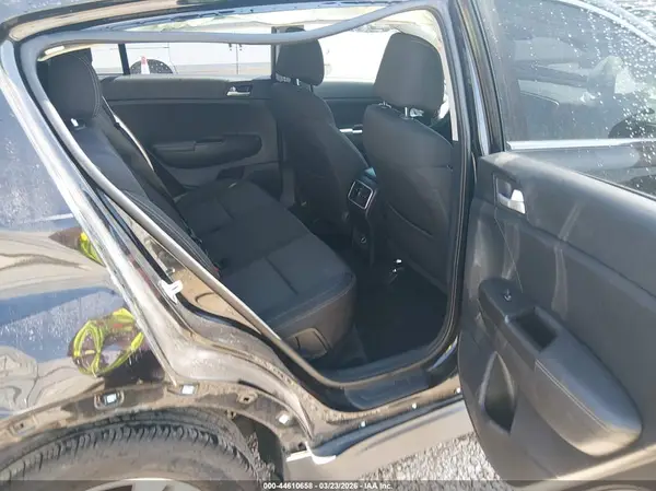 KNDPM3AC3H7220068 2017 KIA SPORTAGE - Image 8