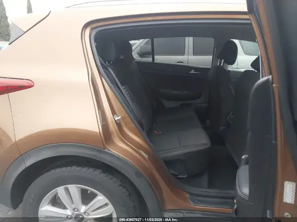KNDPM3AC3H7258433 2017 KIA SPORTAGE - Image 8