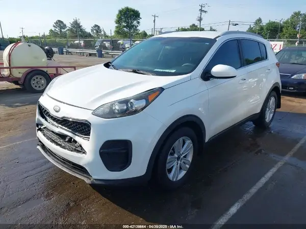 KNDPM3AC3J7302226 2018 KIA SPORTAGE - Image 2