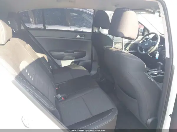 KNDPM3AC3J7302226 2018 KIA SPORTAGE - Image 8