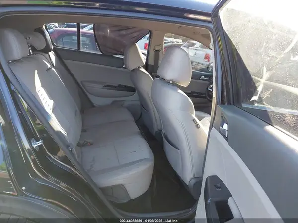 KNDPM3AC3J7325764 2018 KIA SPORTAGE - Image 8