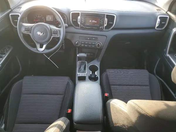 KNDPM3AC3J7330737 2018 KIA SPORTAGE - Image 8