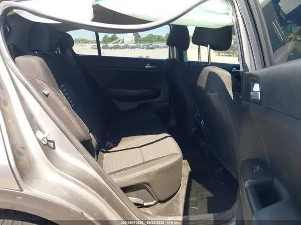 KNDPM3AC3J7344587 2018 KIA SPORTAGE - Image 8