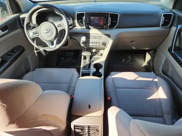 KNDPM3AC3J7346890 2018 KIA SPORTAGE - Image 8
