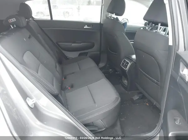 KNDPM3AC3J7362281 2018 KIA SPORTAGE - Image 8