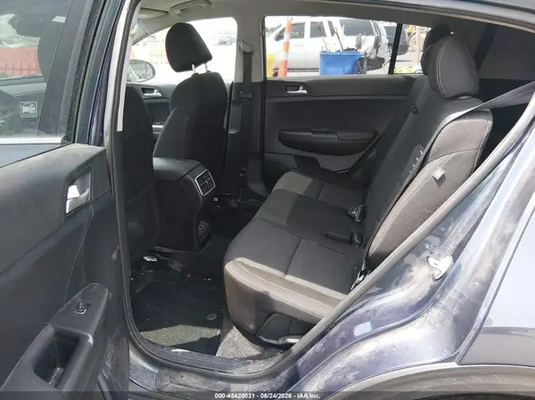 KNDPM3AC3J7381008 2018 KIA SPORTAGE - Image 8