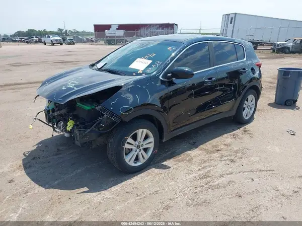 KNDPM3AC3J7399749 2018 KIA SPORTAGE - Image 2