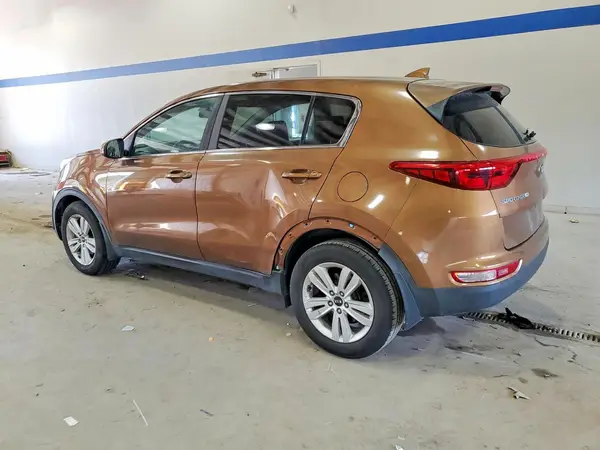 KNDPM3AC3J7425010 2018 KIA SPORTAGE - Image 2