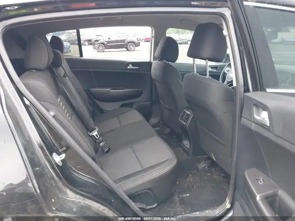KNDPM3AC3J7445208 2018 KIA SPORTAGE - Image 8