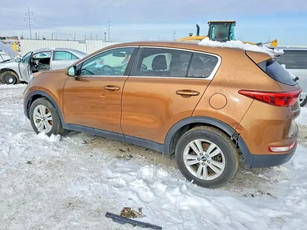KNDPM3AC3J7447718 2018 KIA SPORTAGE - Image 2