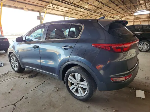 KNDPM3AC3J7449386 2018 KIA SPORTAGE - Image 2