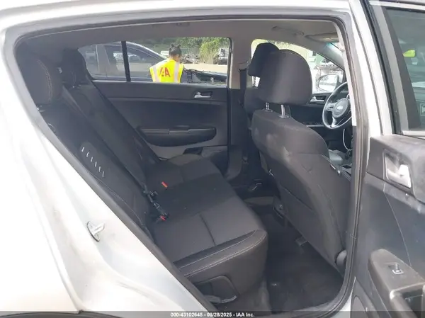 KNDPM3AC3J7453115 2018 KIA SPORTAGE - Image 8