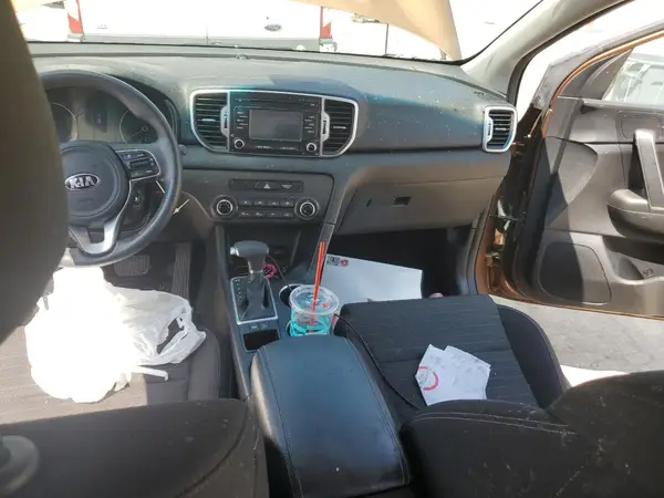 KNDPM3AC3J7462476 2018 KIA SPORTAGE - Image 8