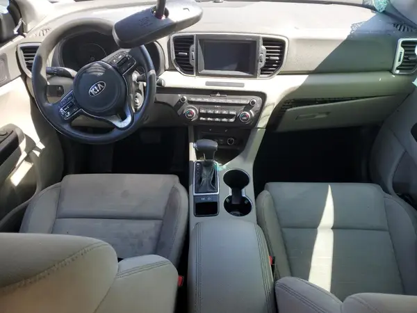 KNDPM3AC3J7464079 2018 KIA SPORTAGE - Image 8