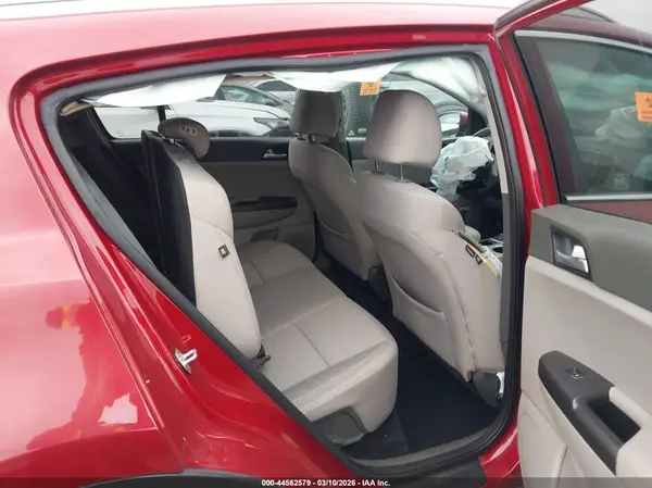 KNDPM3AC3J7465152 2018 KIA SPORTAGE - Image 8