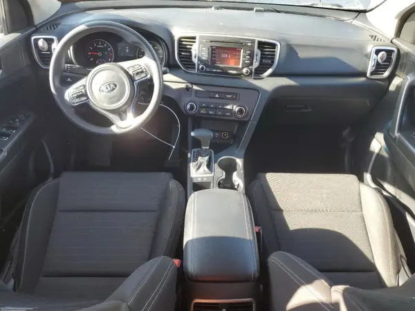 KNDPM3AC3J7467273 2018 KIA SPORTAGE - Image 8
