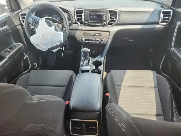 KNDPM3AC3J7469850 2018 KIA SPORTAGE - Image 8