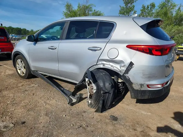 KNDPM3AC3J7480685 2018 KIA SPORTAGE - Image 2