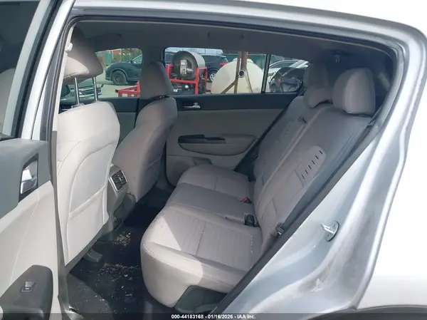 KNDPM3AC3K7492241 2019 KIA SPORTAGE - Image 8