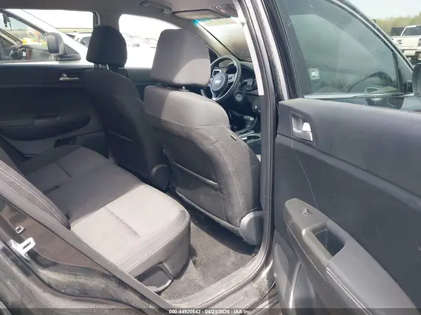 KNDPM3AC3K7525271 2019 KIA SPORTAGE - Image 8