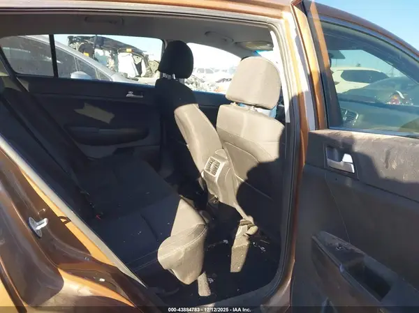 KNDPM3AC3K7541616 2019 KIA SPORTAGE - Image 8