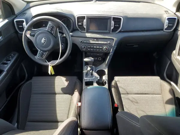 KNDPM3AC3K7549621 2019 KIA SPORTAGE - Image 8