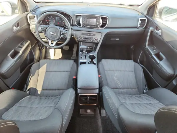KNDPM3AC3K7565110 2019 KIA SPORTAGE - Image 8