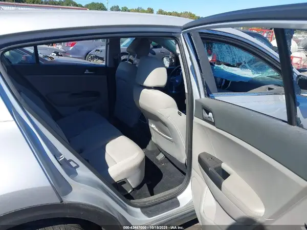 KNDPM3AC3K7579024 2019 KIA SPORTAGE - Image 8