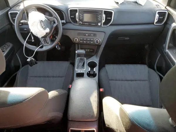 KNDPM3AC3K7587057 2019 KIA SPORTAGE - Image 8
