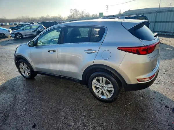 KNDPM3AC3K7593828 2019 KIA SPORTAGE - Image 2