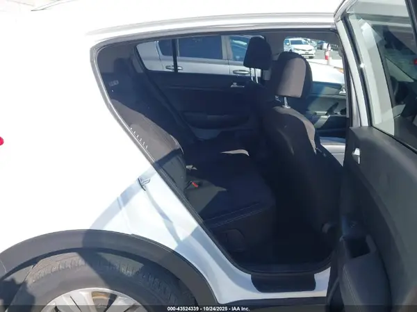 KNDPM3AC3K7596938 2019 KIA SPORTAGE - Image 8