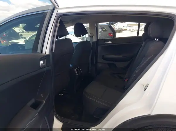 KNDPM3AC3M7875275 2021 KIA SPORTAGE - Image 8