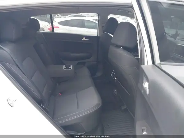 KNDPM3AC3N7005592 2022 KIA SPORTAGE - Image 8