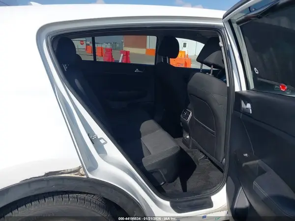 KNDPM3AC3N7979380 2022 KIA SPORTAGE - Image 8