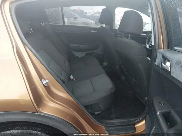 KNDPM3AC4H7044678 2017 KIA SPORTAGE - Image 8