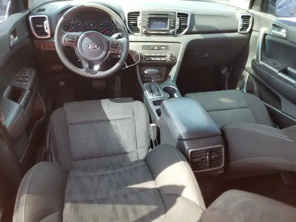 KNDPM3AC4H7080984 2017 KIA SPORTAGE - Image 8