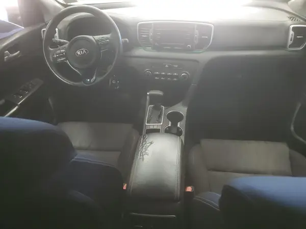 KNDPM3AC4H7095677 2017 KIA SPORTAGE - Image 8