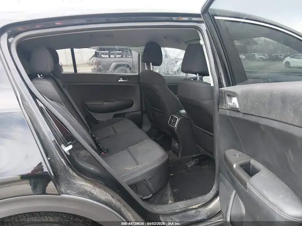 KNDPM3AC4H7107262 2017 KIA SPORTAGE - Image 8