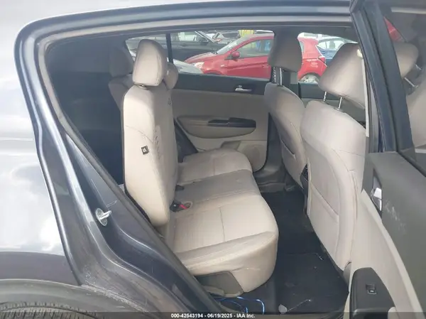 KNDPM3AC4H7132582 2017 KIA SPORTAGE - Image 8