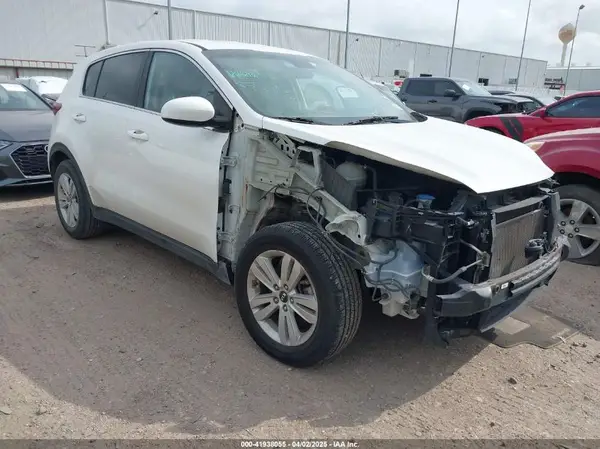 KNDPM3AC4H7140262 2017 KIA SPORTAGE - Image 1