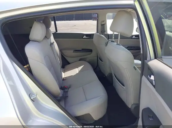 KNDPM3AC4H7169602 2017 KIA SPORTAGE - Image 8