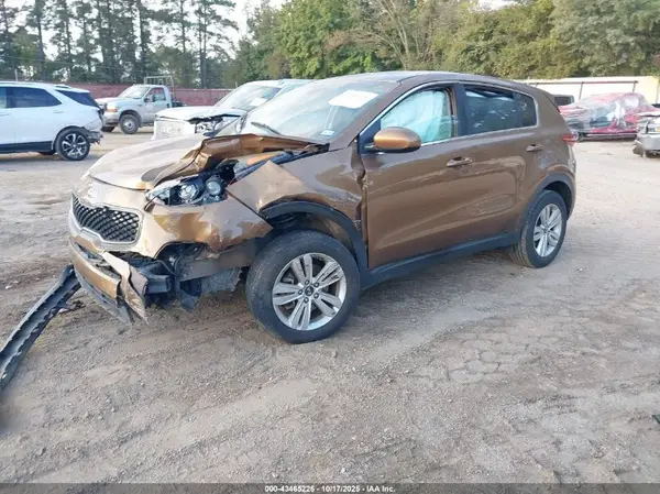 KNDPM3AC4H7176842 2017 KIA SPORTAGE - Image 2