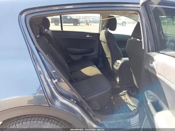KNDPM3AC4H7184035 2017 KIA SPORTAGE - Image 8