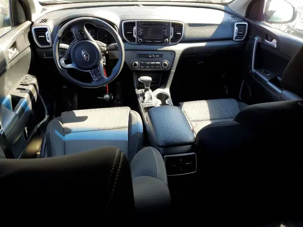 KNDPM3AC4H7209273 2017 KIA SPORTAGE - Image 8
