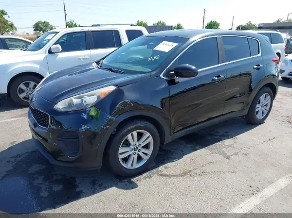 KNDPM3AC4H7213372 2017 KIA SPORTAGE - Image 2