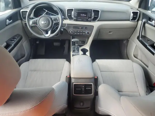 KNDPM3AC4H7233895 2017 KIA SPORTAGE - Image 8