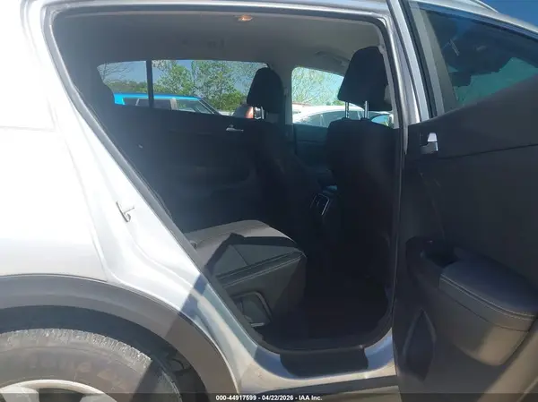 KNDPM3AC4H7234867 2017 KIA SPORTAGE - Image 8