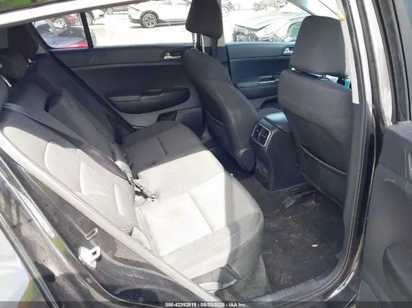 KNDPM3AC4H7246419 2017 KIA SPORTAGE - Image 8