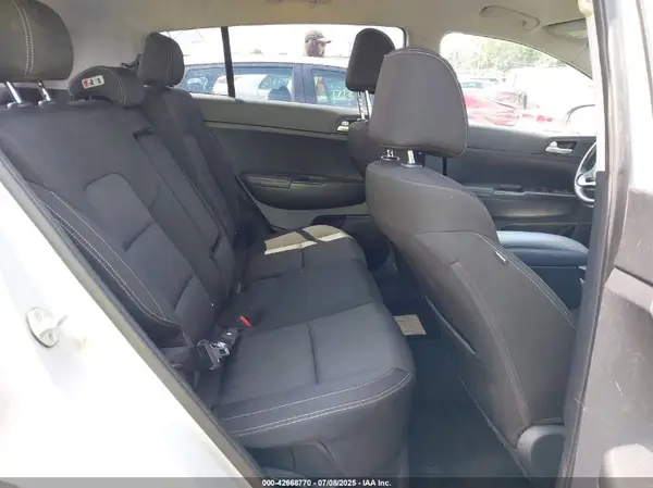 KNDPM3AC4H7274141 2017 KIA SPORTAGE - Image 8