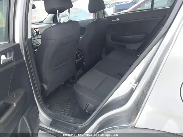 KNDPM3AC4H7274883 2017 KIA SPORTAGE - Image 8